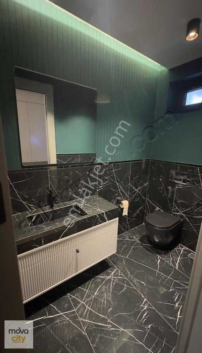 Binevlerde 3 Katlısatılık Havuzlu Full Yapılı Emsalsiz Lüx Villa - Görsel 10