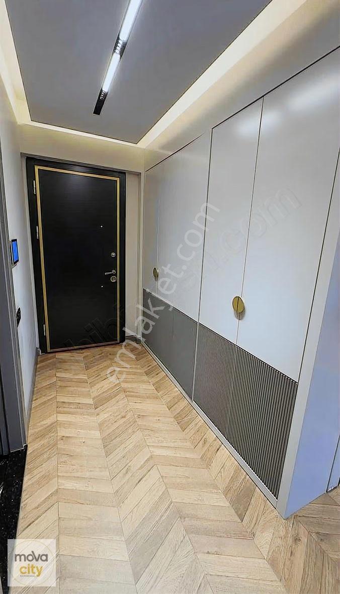 Binevlerde 3 Katlısatılık Havuzlu Full Yapılı Emsalsiz Lüx Villa - Görsel 22