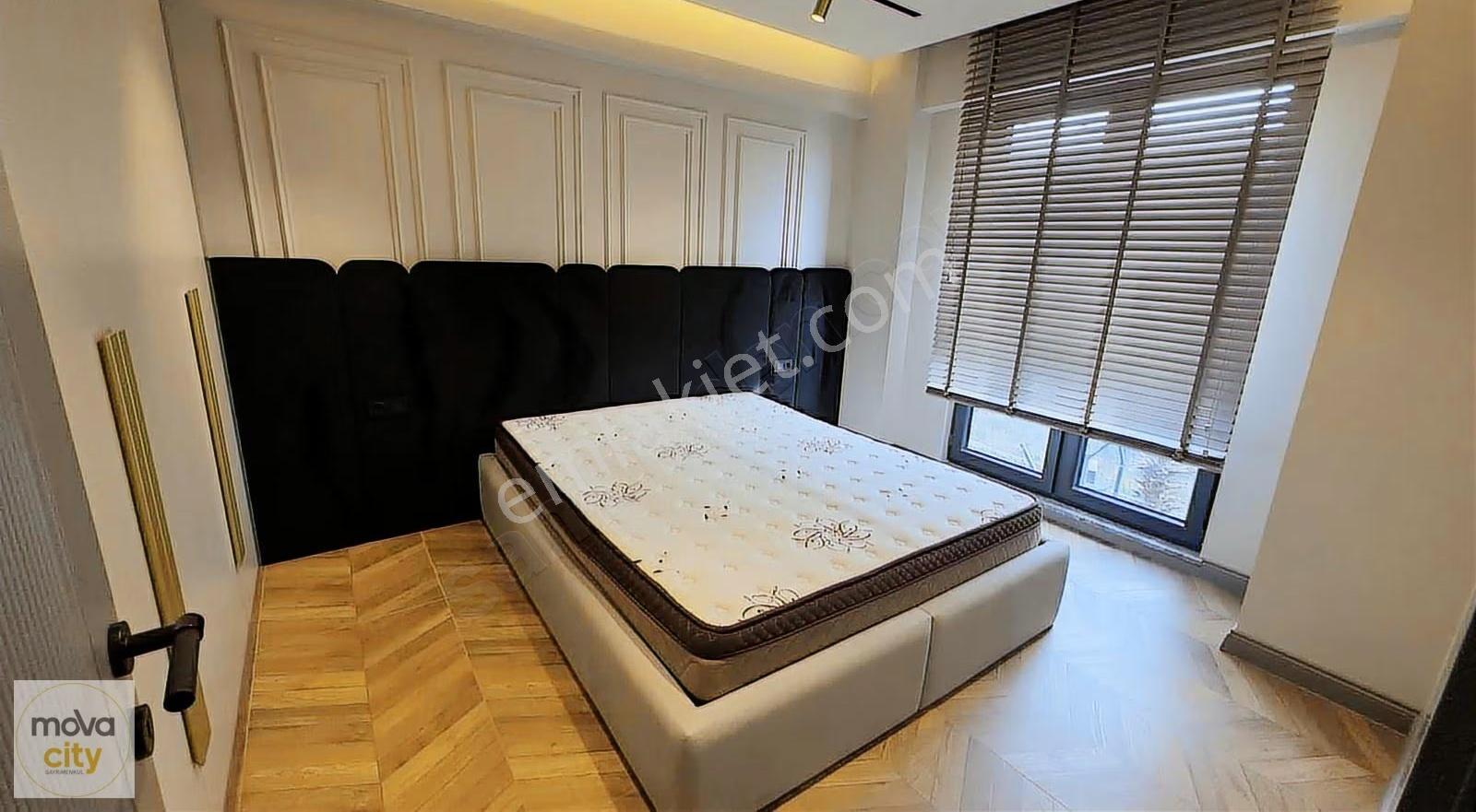 Binevlerde 3 Katlısatılık Havuzlu Full Yapılı Emsalsiz Lüx Villa - Görsel 19