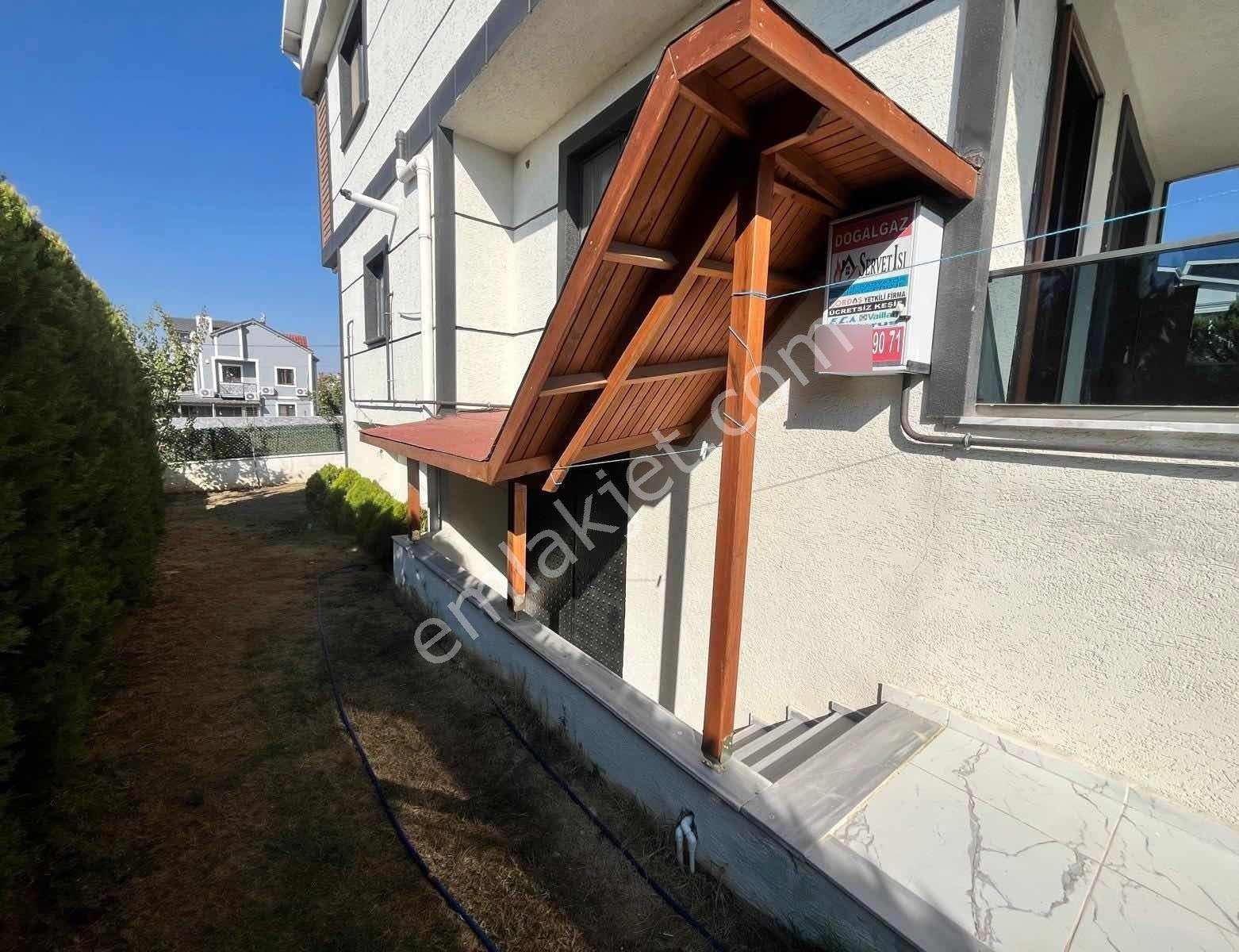 Acil Satılık Havuzlu Müstakil Villa - Görsel 19