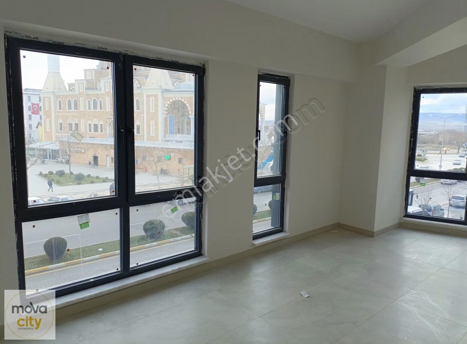 Center Point, Şehrin Yeni Kalbinde, Ofisler - Görsel 5
