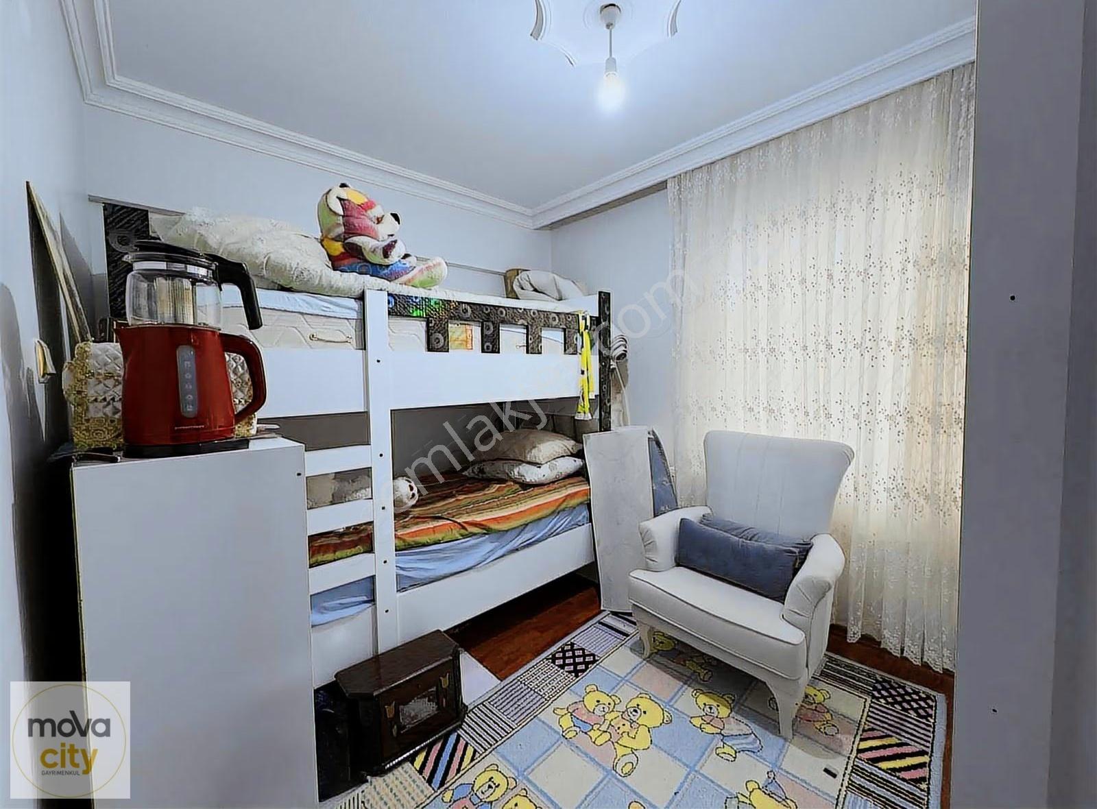 Tavuklukta Eşyalı Olarak Satılık 3+0 Daire + Dükkan - Görsel 16