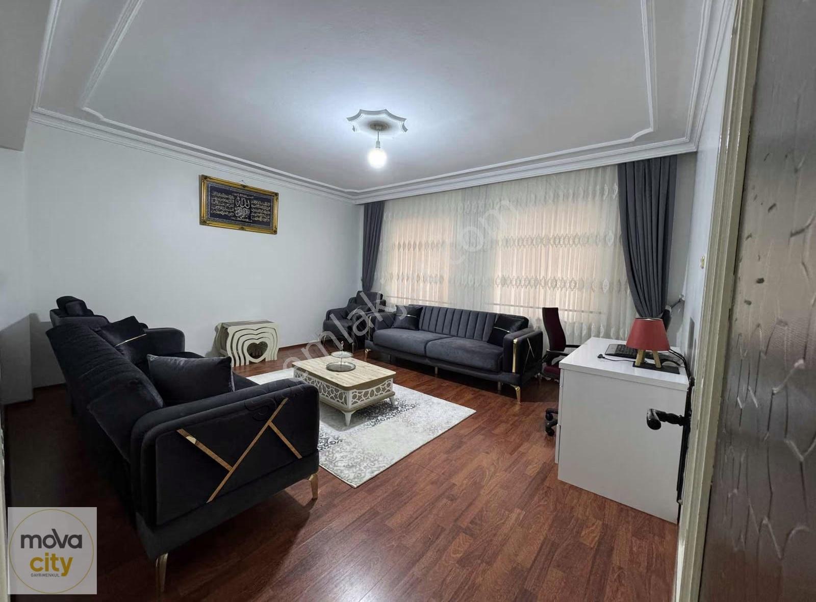 Tavuklukta Eşyalı Olarak Satılık 3+0 Daire + Dükkan