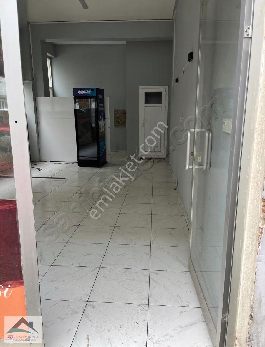 Muradiye 23 Nisan Parkı Civarında 40 M2 Satılık Dükkan - Görsel 4