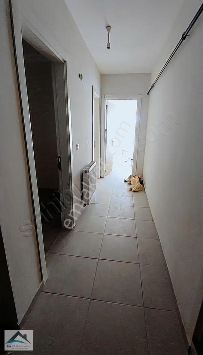 Muradiye Mahallesinde 2+1 K. Mutfaklı Satılık Ara Kat - Görsel 9