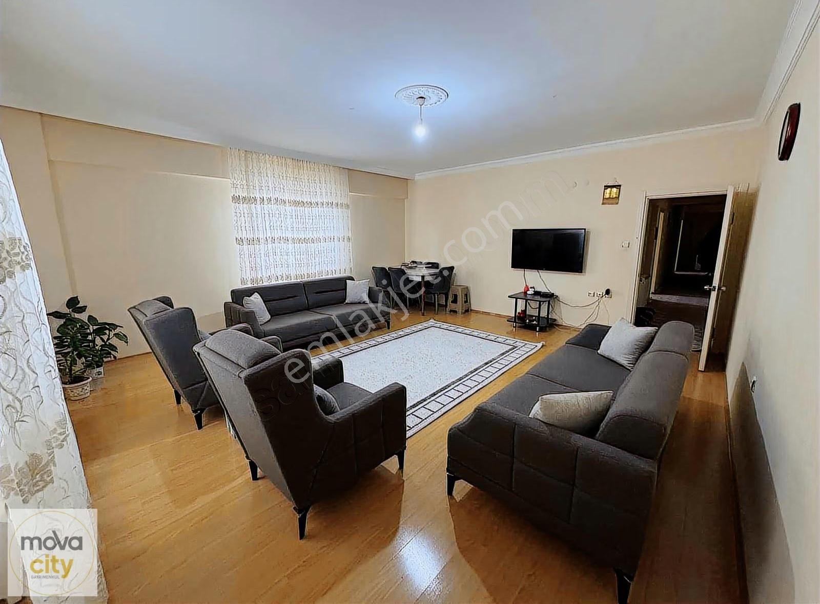 Buharaevlerde Park Manzaralı Merkezi Konumda Satılık 3+1 Daire