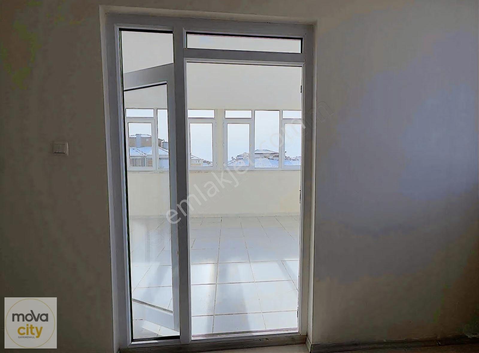 Buharaevler'de Güney Cepheli 3+1 Geniş Satılık Daire - Görsel 12