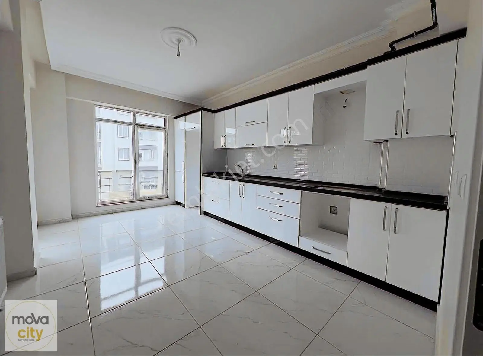 Doğa Koleji Civarı 3+1 Geniş Satılık Daire