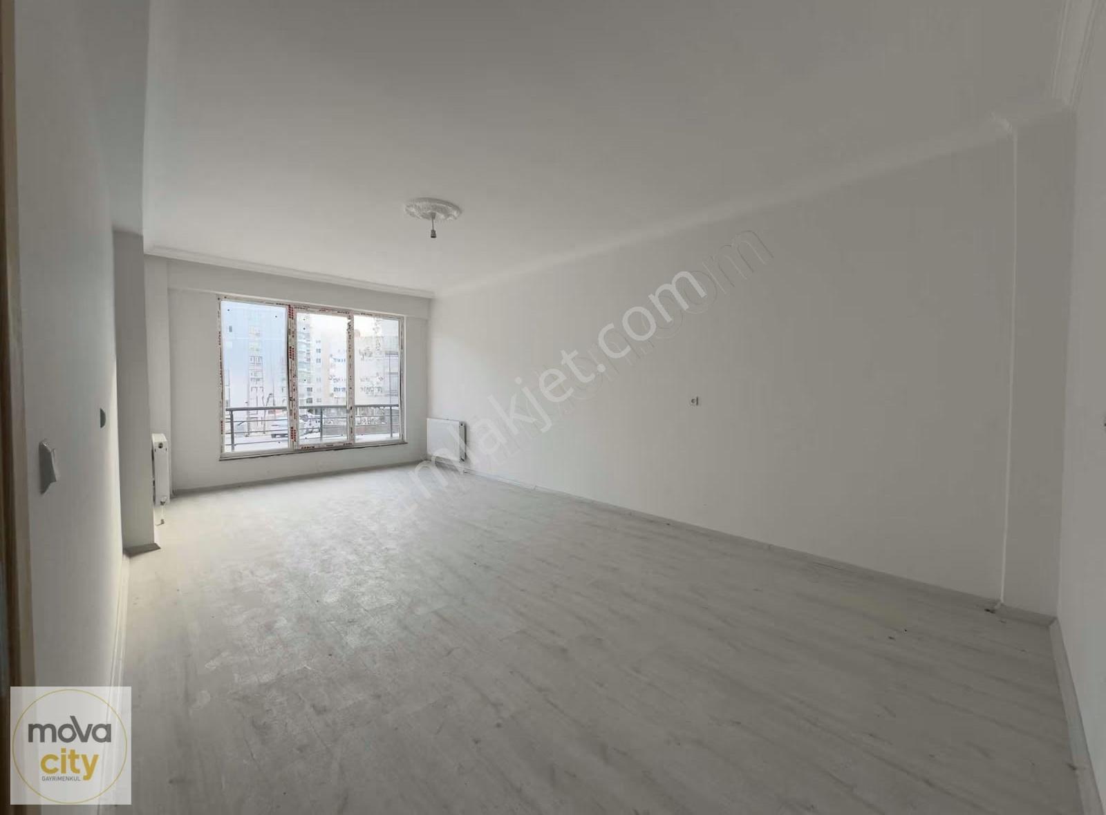 Bahçelievler İpek Taksi Arkası 3+1 Satılık Daire
