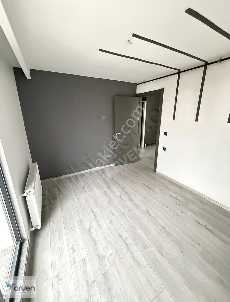 Lozan Caddesinde Merkezi Konumda 2+0 Kiralık Daire - Görsel 17