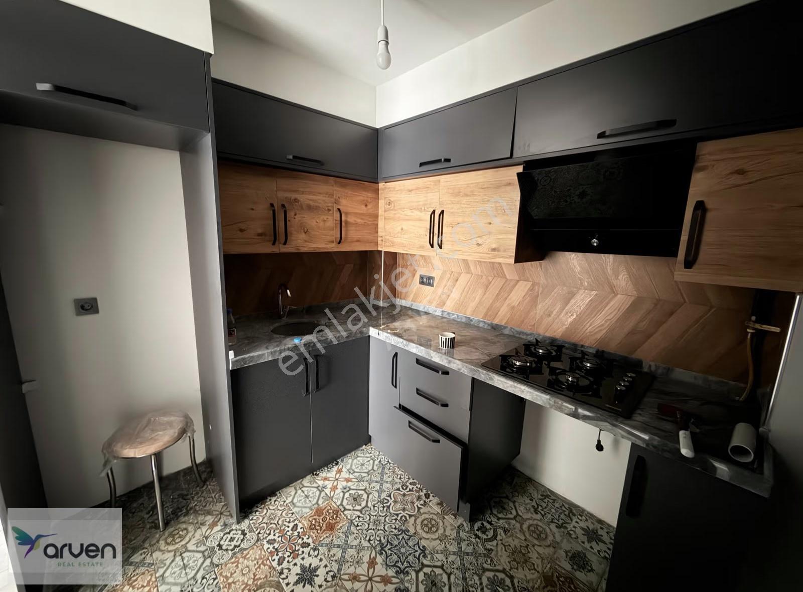 Lozan Caddesinde Merkezi Konumda 2+0 Kiralık Daire - Görsel 23