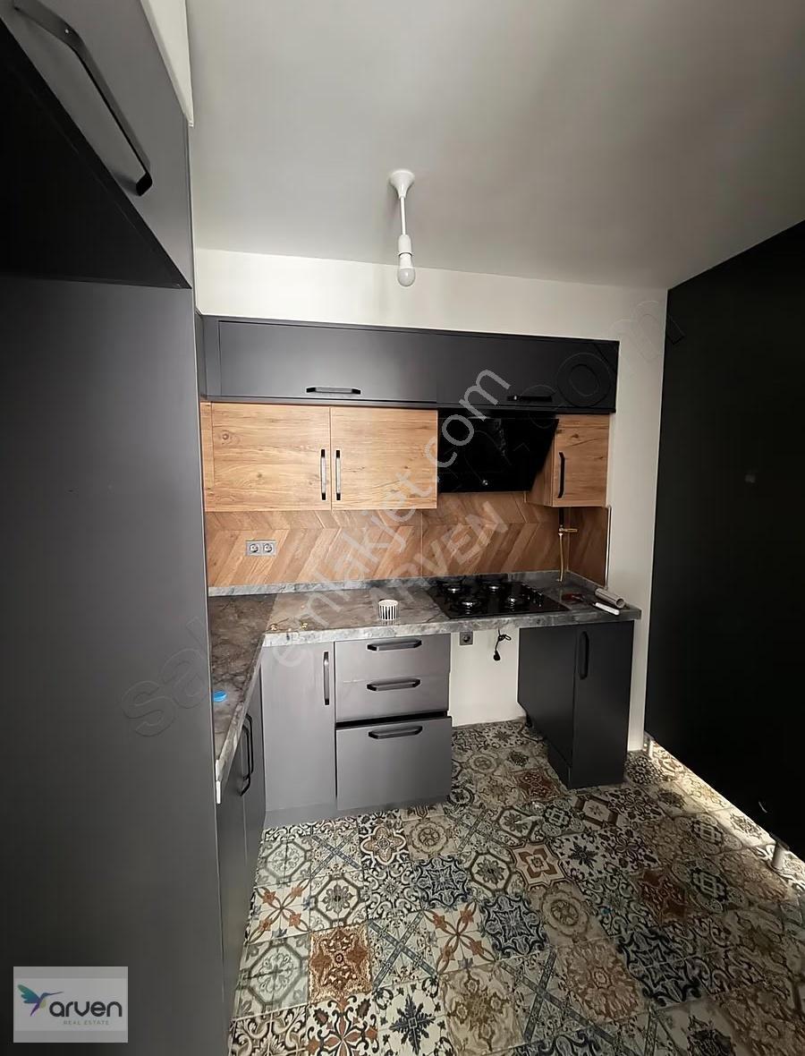 Lozan Caddesinde Merkezi Konumda 2+0 Kiralık Daire - Görsel 21