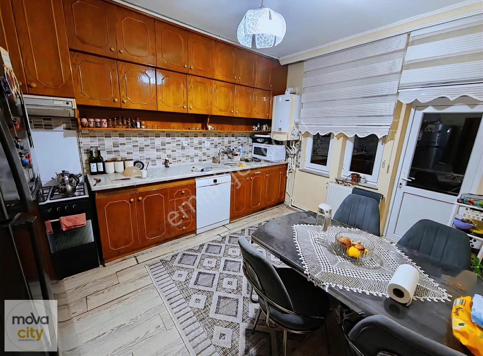 Fatih Caddesi Bayındır 2.sokak Satılık 3+1 Daire