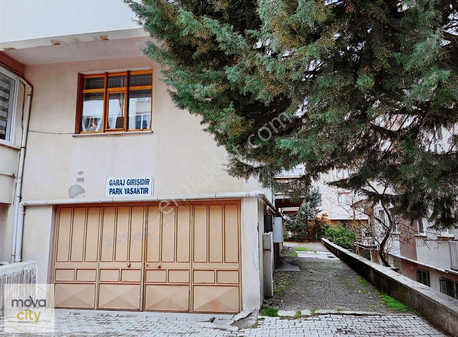 Bahçelievler'in Merkezinde Satılık 3+1 Daire - Görsel 27