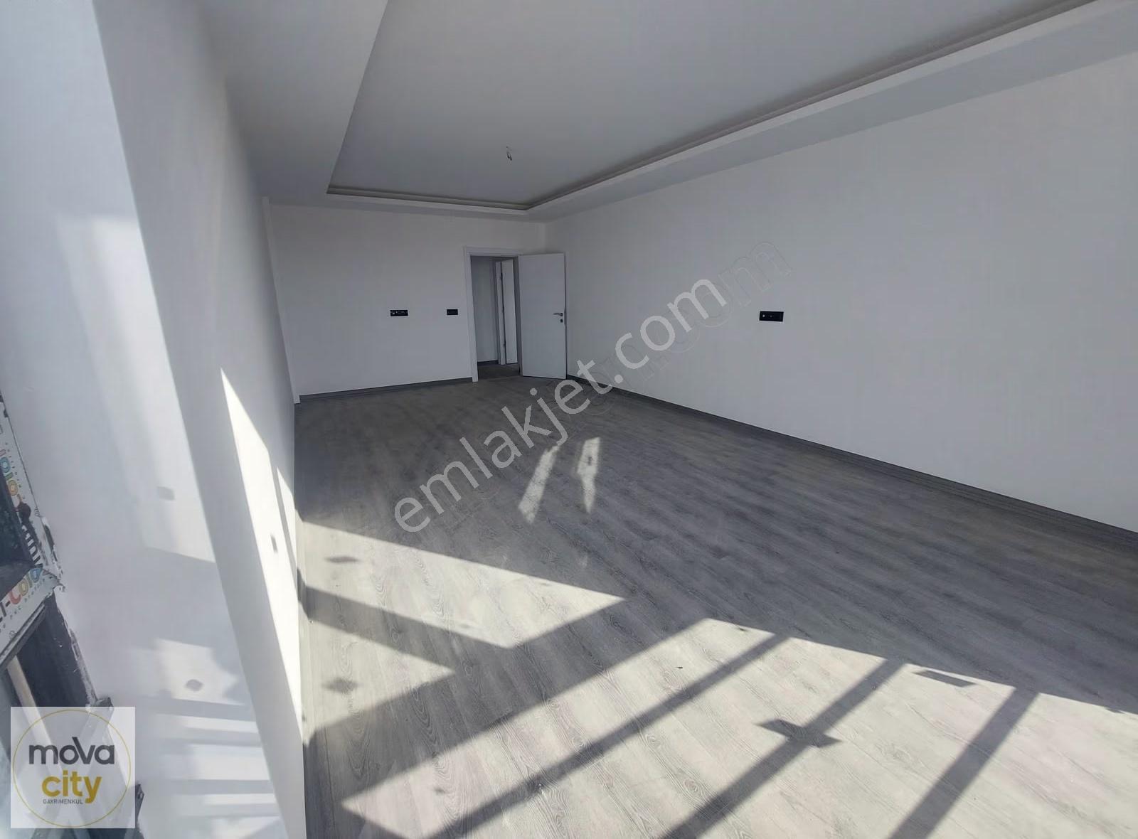 Taş Yapı Kule'de Kiralık Sıfır 4+1 Şehir Manzaralı Daire - Görsel 28