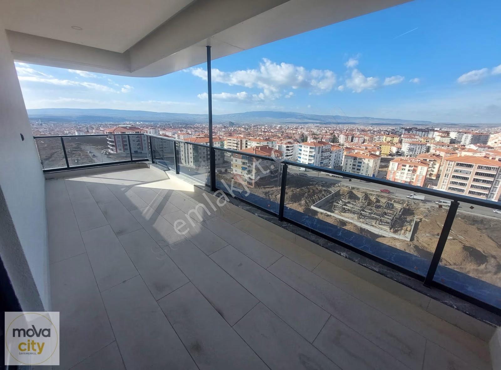 Taş Yapı Kule'de Kiralık Sıfır 4+1 Şehir Manzaralı Daire - Görsel 2