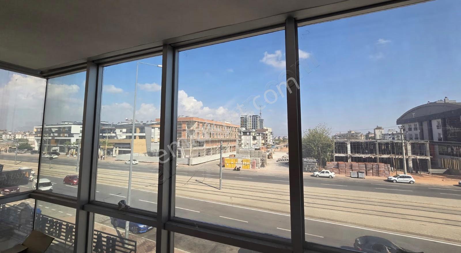 Kiralık İş Merkezi - 7 Adet Ofis / Büro - Görsel 14