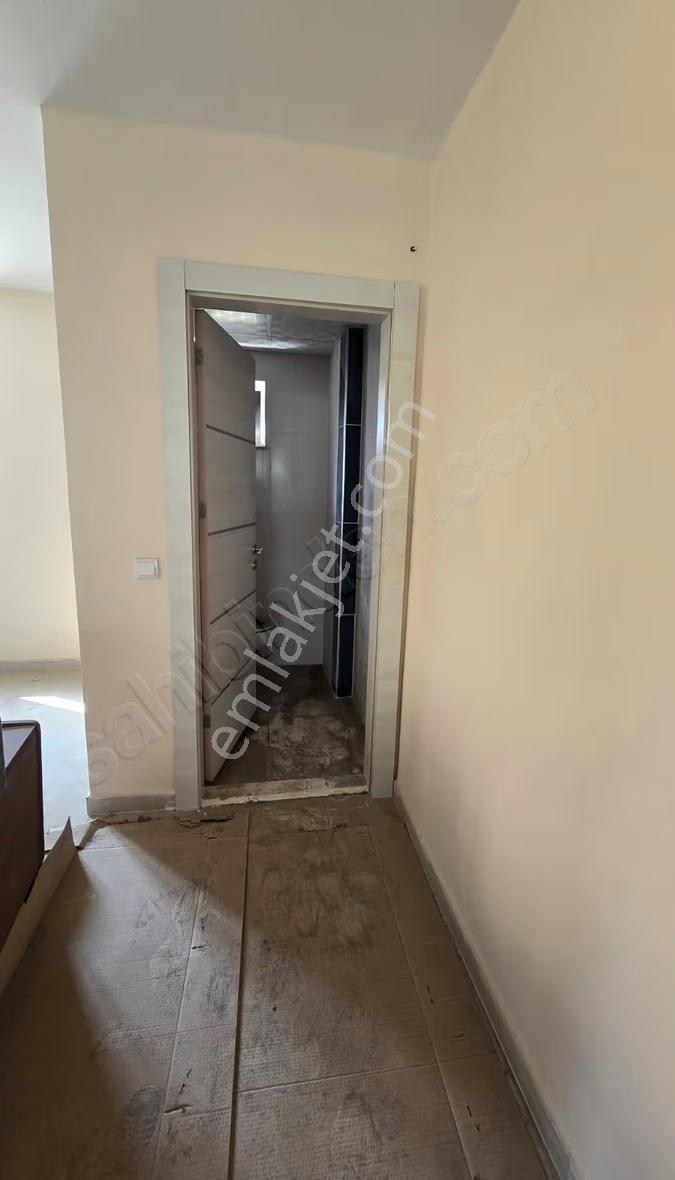 Kiralık İş Merkezi - 7 Adet Ofis / Büro - Görsel 23