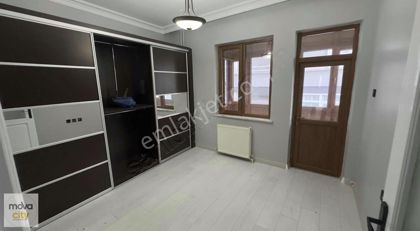 Bahçelievler Lila Ve Oba Taksi Civarı Kiralık Bakımlı 4+1 Daire - Görsel 19