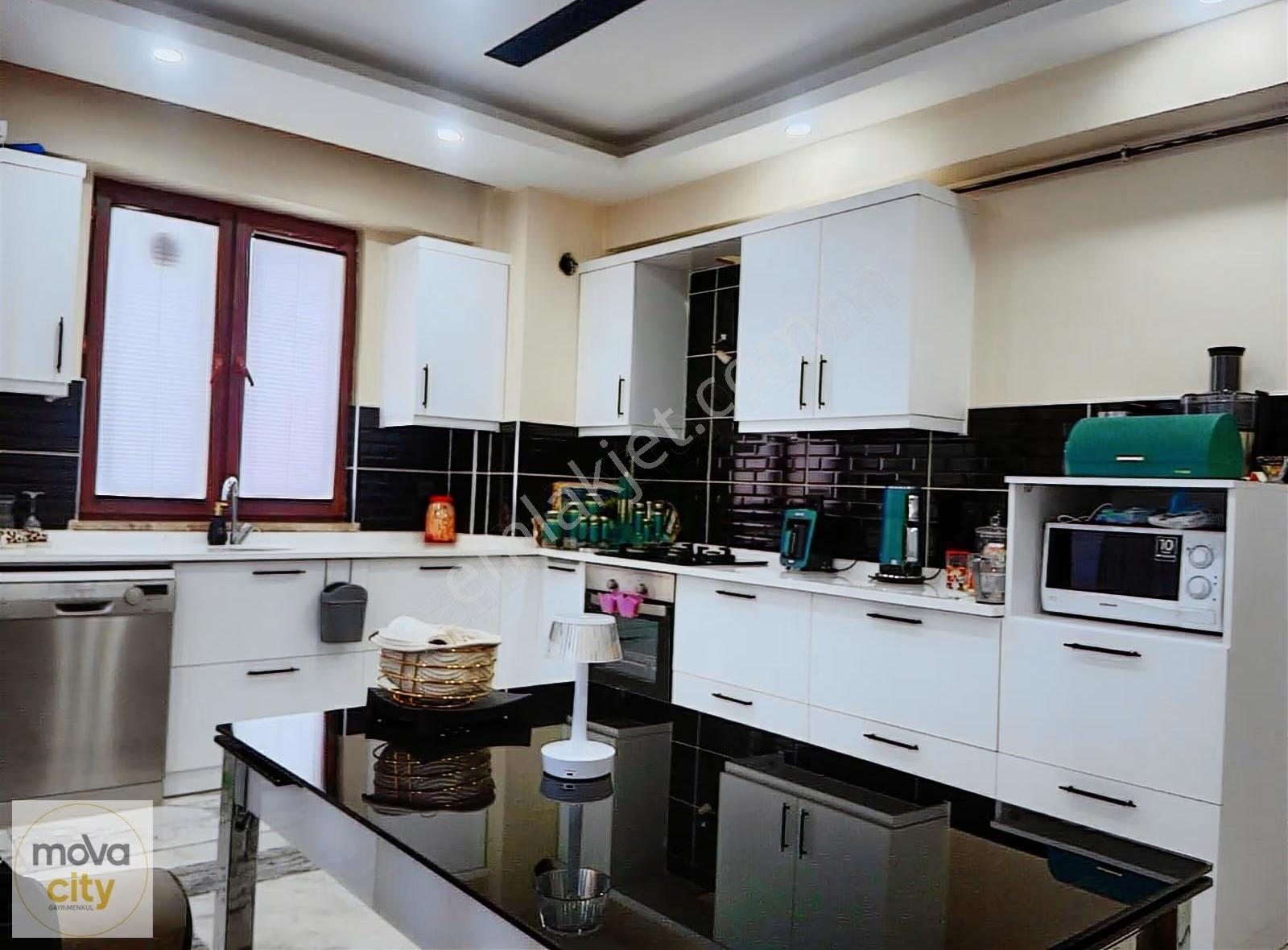 Gülabibey Mah.satılık 2+1 Bakımlı Daire - Görsel 28