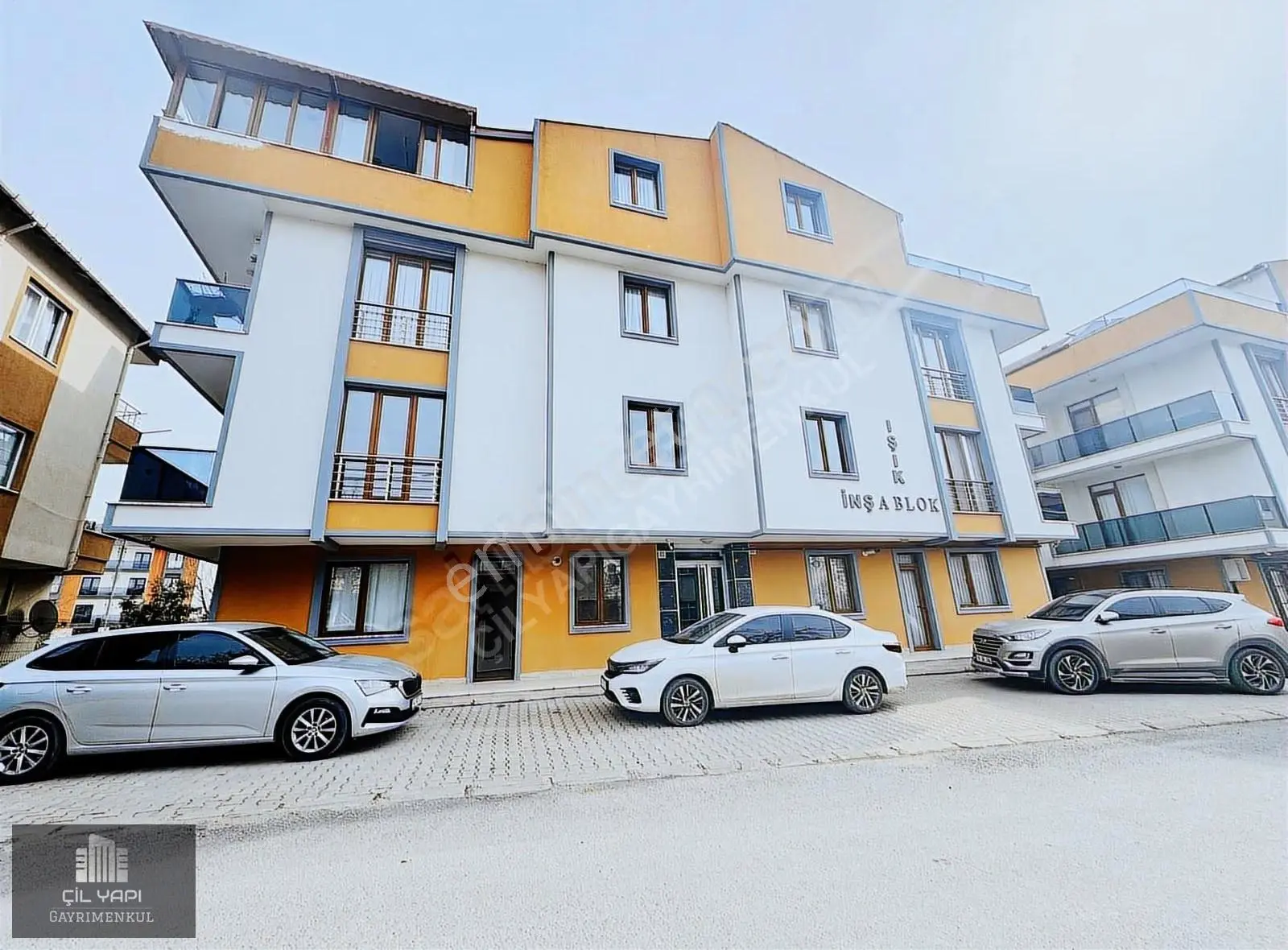 ## Onur Market Arkasında 2+1 Eşyalı Giriş Kat Daire ##