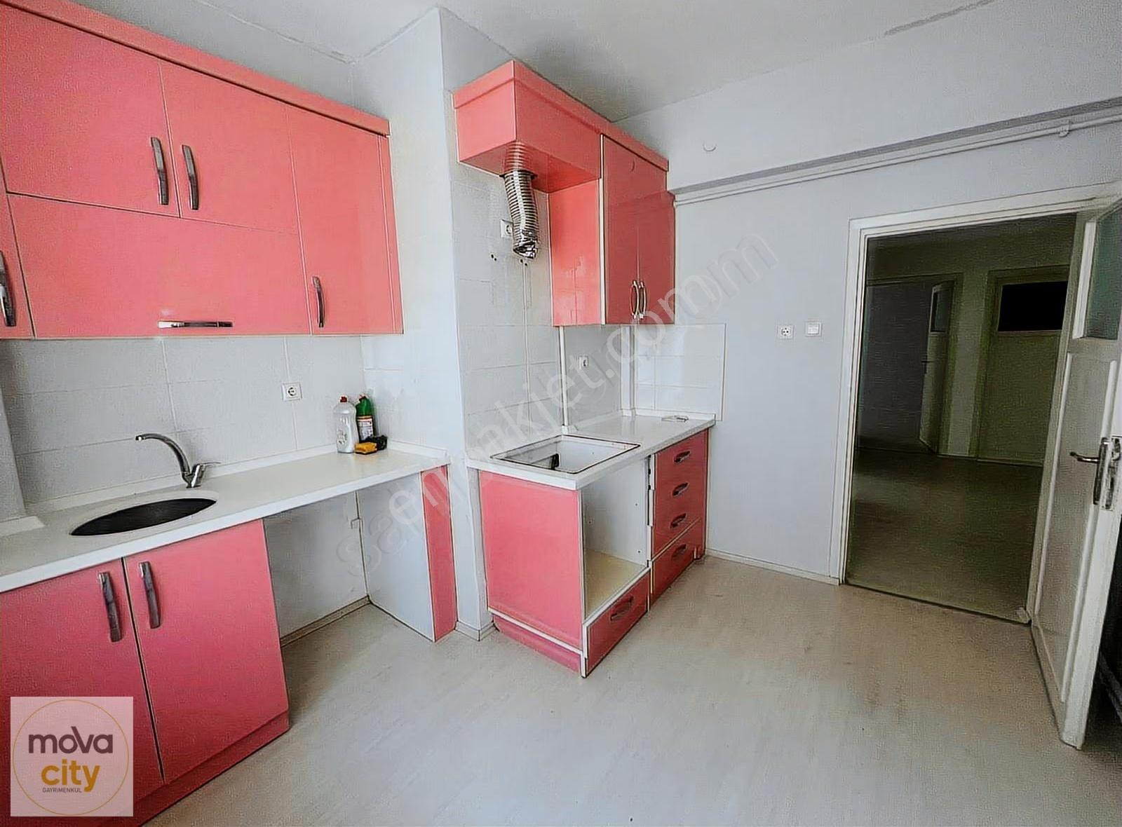 Gazi Caddesine 30m.mesafede 2+1 Kiralık Daire