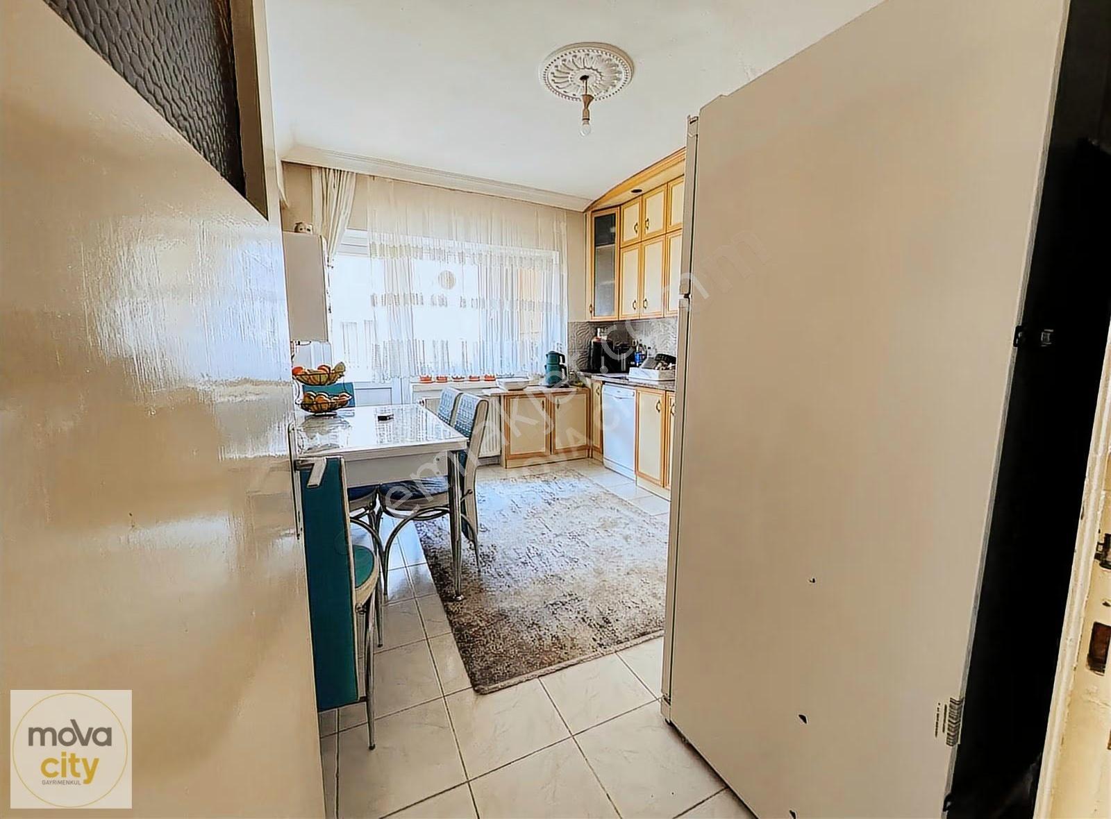 Ata Caddesi Üzerinde Güney Cepheli 3+1 Satılık Daire - Görsel 9
