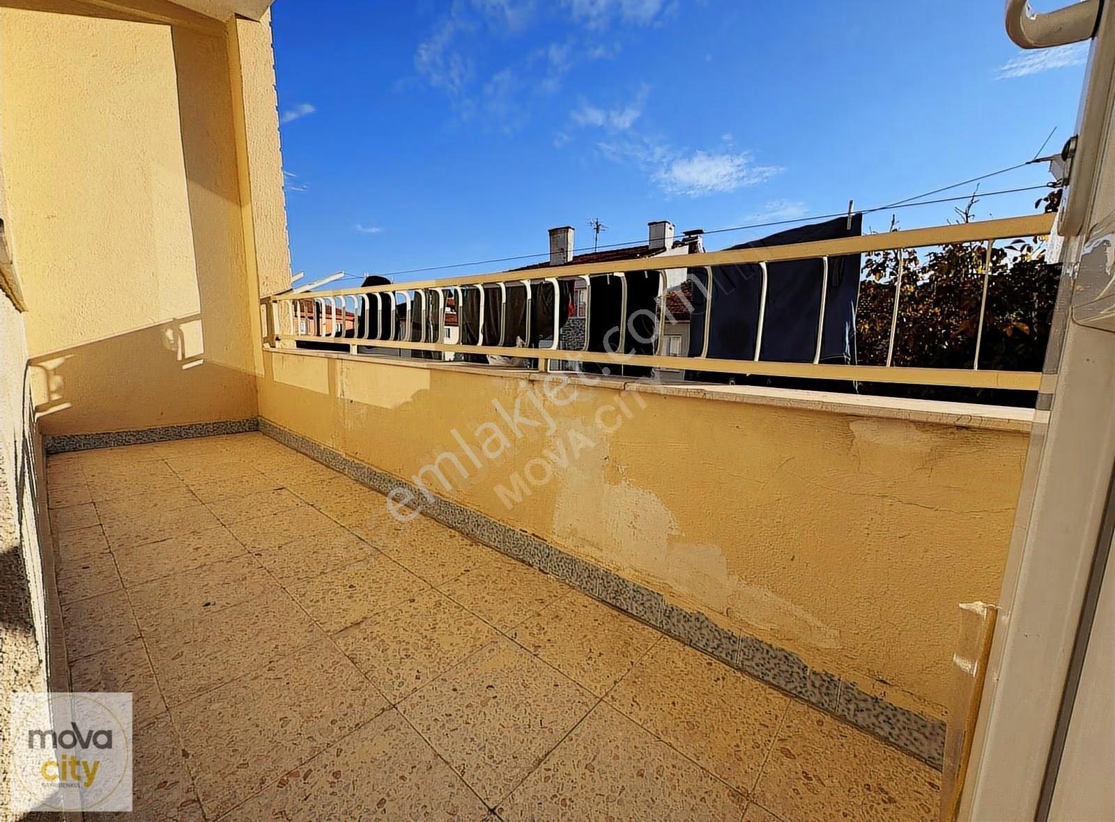 Ata Caddesi Üzerinde Güney Cepheli 3+1 Satılık Daire - Görsel 11