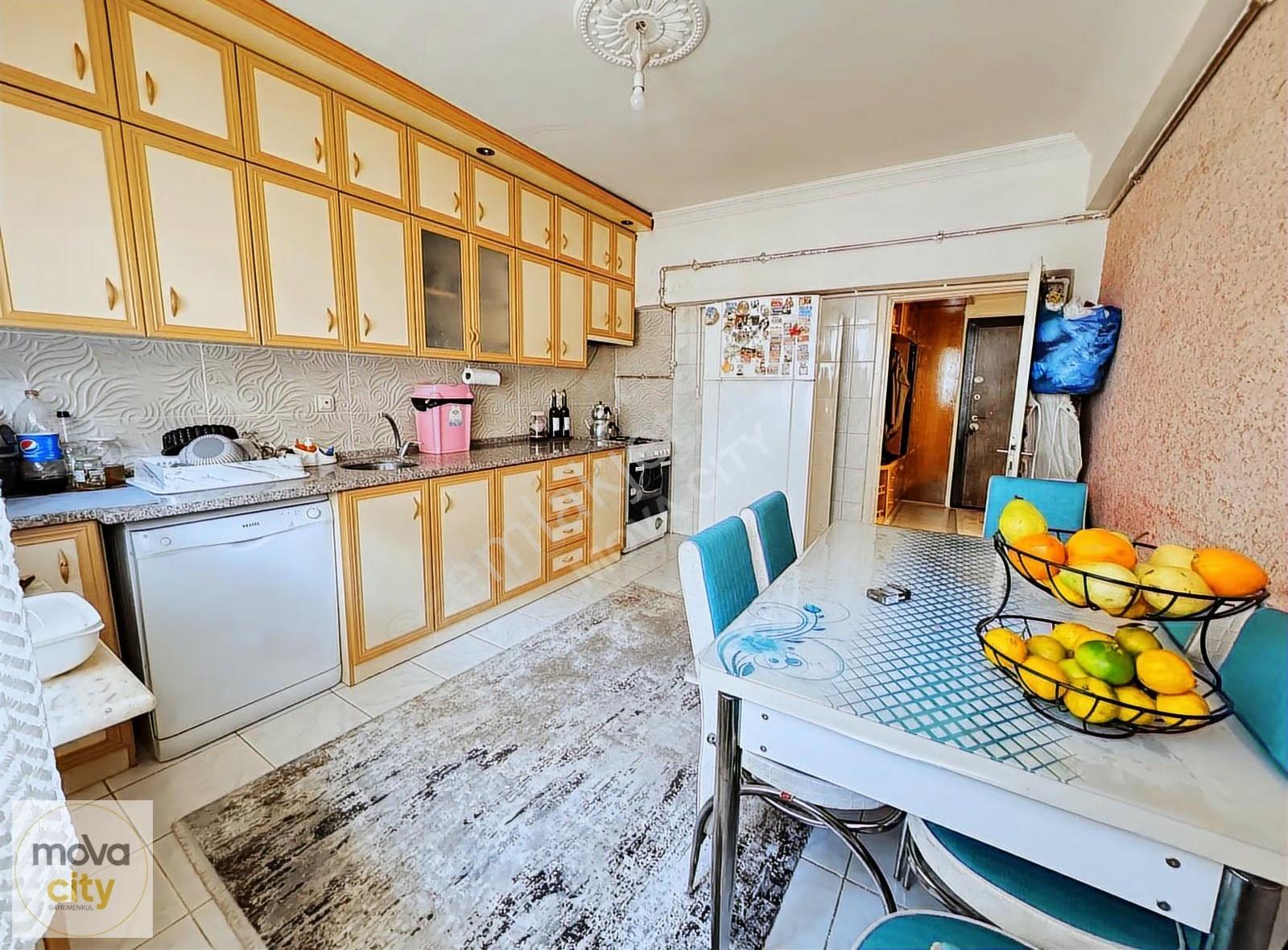 Ata Caddesi Üzerinde Güney Cepheli 3+1 Satılık Daire - Görsel 10