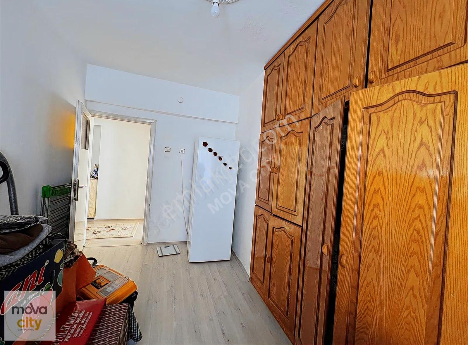 Ata Caddesi Üzerinde Güney Cepheli 3+1 Satılık Daire - Görsel 8