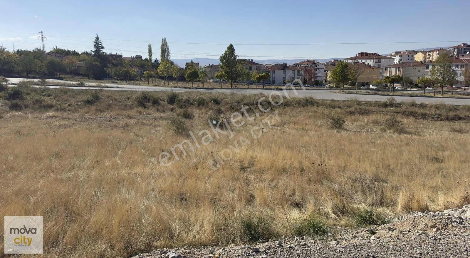 Bahçelievler Çoraklıkta Satılık 365 M2 3 Kat İmarlı Arsa