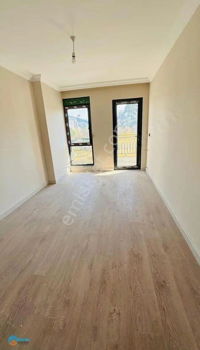 Deniz Yolunda Köşe Konumda 1+1 Daire Sıfır Daire...!!! - Görsel 8