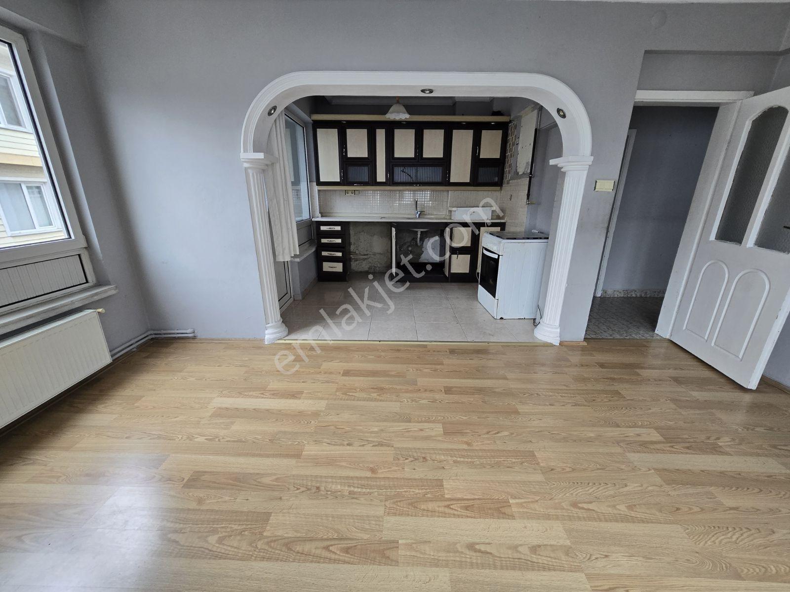 İladım Çiftlik'te Kiralık 3+1 Ara Kat Daire - Görsel 9