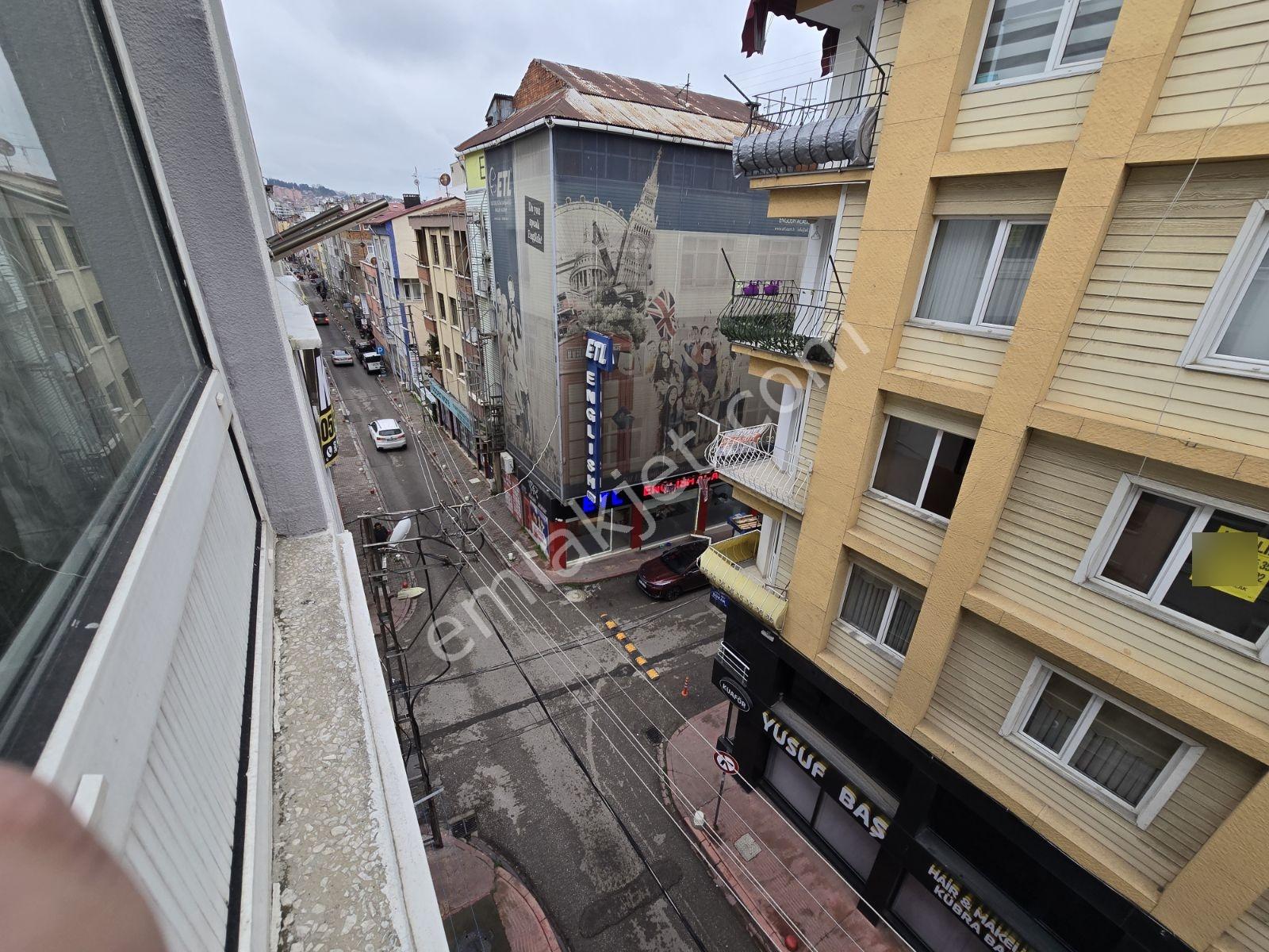 İladım Çiftlik'te Kiralık 3+1 Ara Kat Daire - Görsel 6