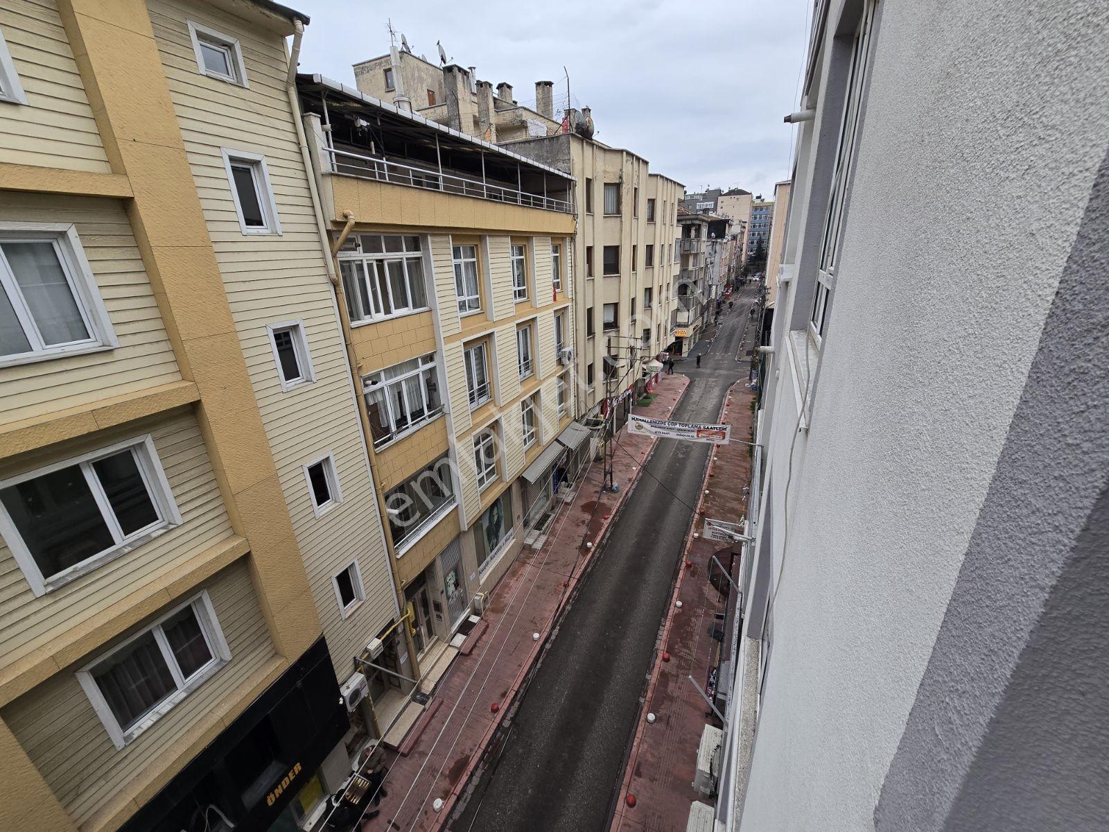 İladım Çiftlik'te Kiralık 3+1 Ara Kat Daire - Görsel 13
