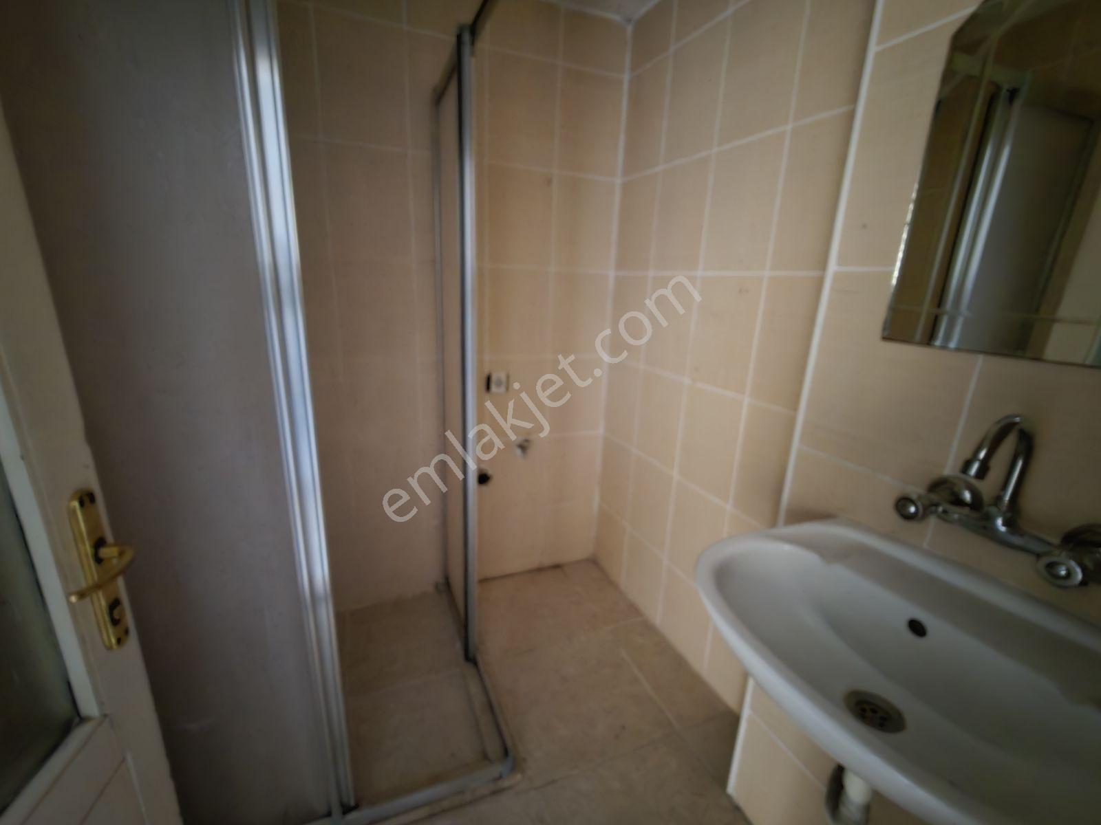 İladım Çiftlik'te Kiralık 3+1 Ara Kat Daire - Görsel 8
