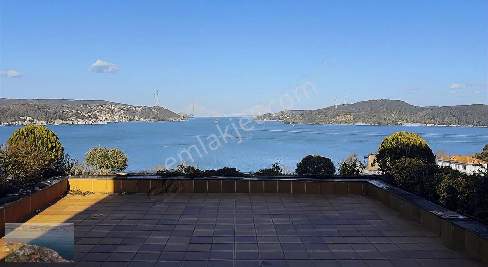 Kireçburnu'nda Kapanmaz Boğaz Manzaralı Özel Triplex Villa
