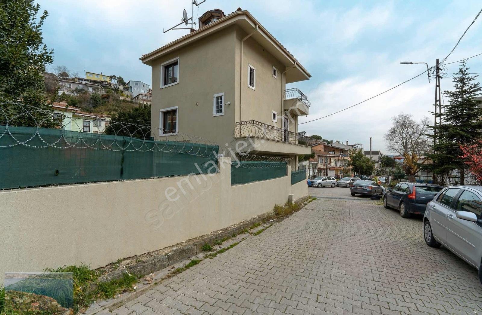 Büyükdere'de Tadilatli 3+1 Kiralik Tam Mustakil-otopark Bahceli - Görsel 17