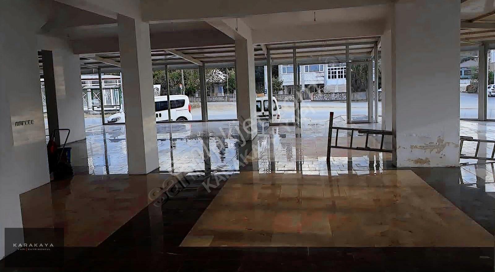 Merkezi Lokasyonda Kurumsal Firmalara Kiralık Geniş Mağaza Depo - Görsel 30