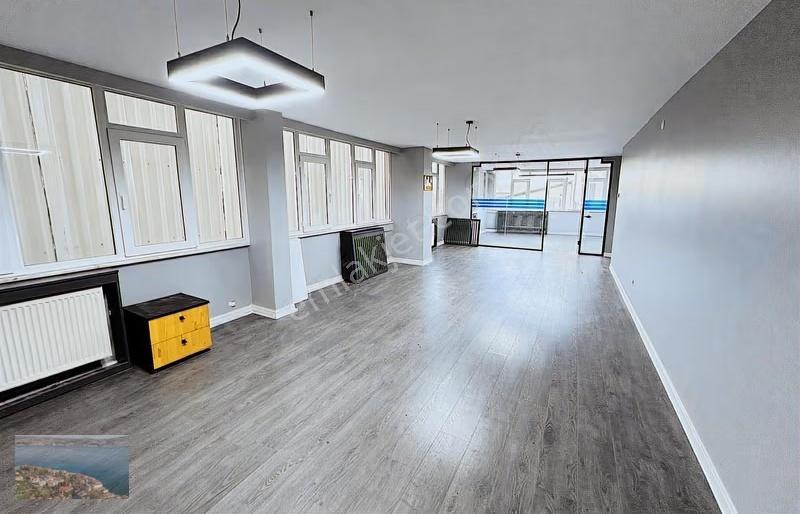 Beyoğlu İstiklal Caddesi Tabela Değeri Yüksek 1+1 Kiralık Ofis - Görsel 3