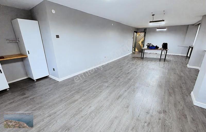 Beyoğlu İstiklal Caddesi Tabela Değeri Yüksek 1+1 Kiralık Ofis - Görsel 4