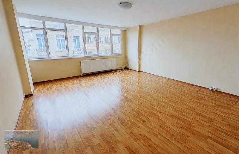 Beyoğlu İstiklal Caddesi Tabela Değeri Yüksek 1+1 Kiralık Ofis - Görsel 15