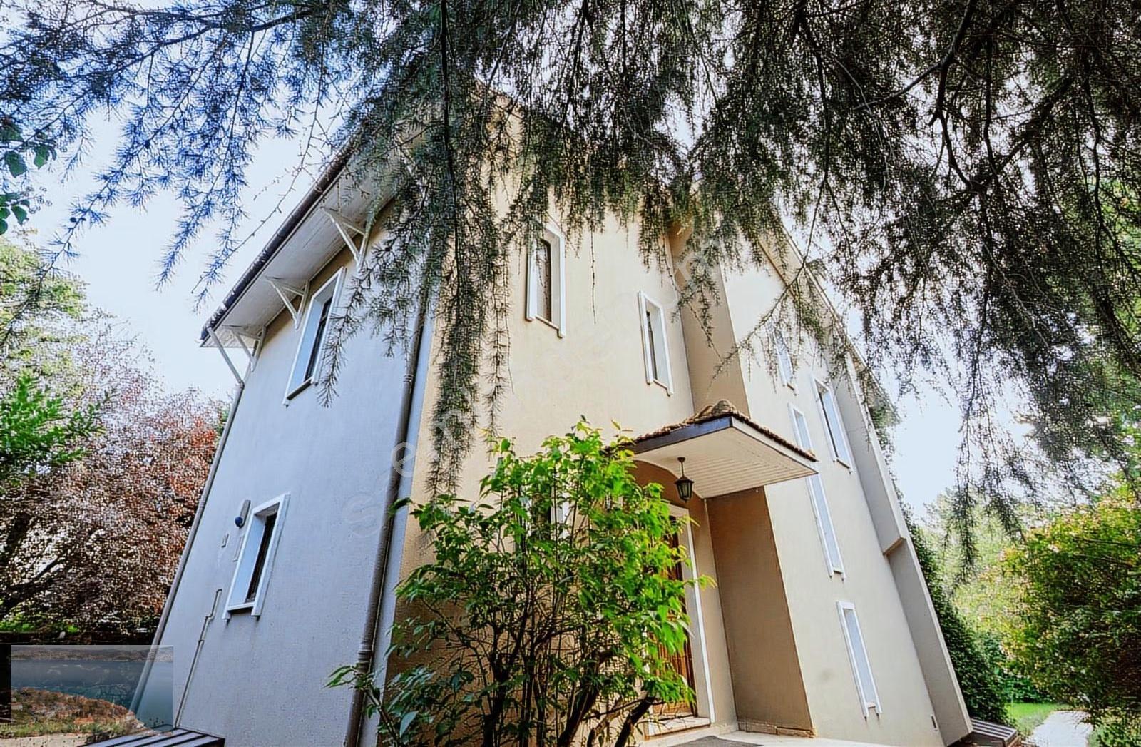 Zekeriyaköy'de Eşsiz Konumda Garanti Koza Villası 803m2 Arsalı - Görsel 7