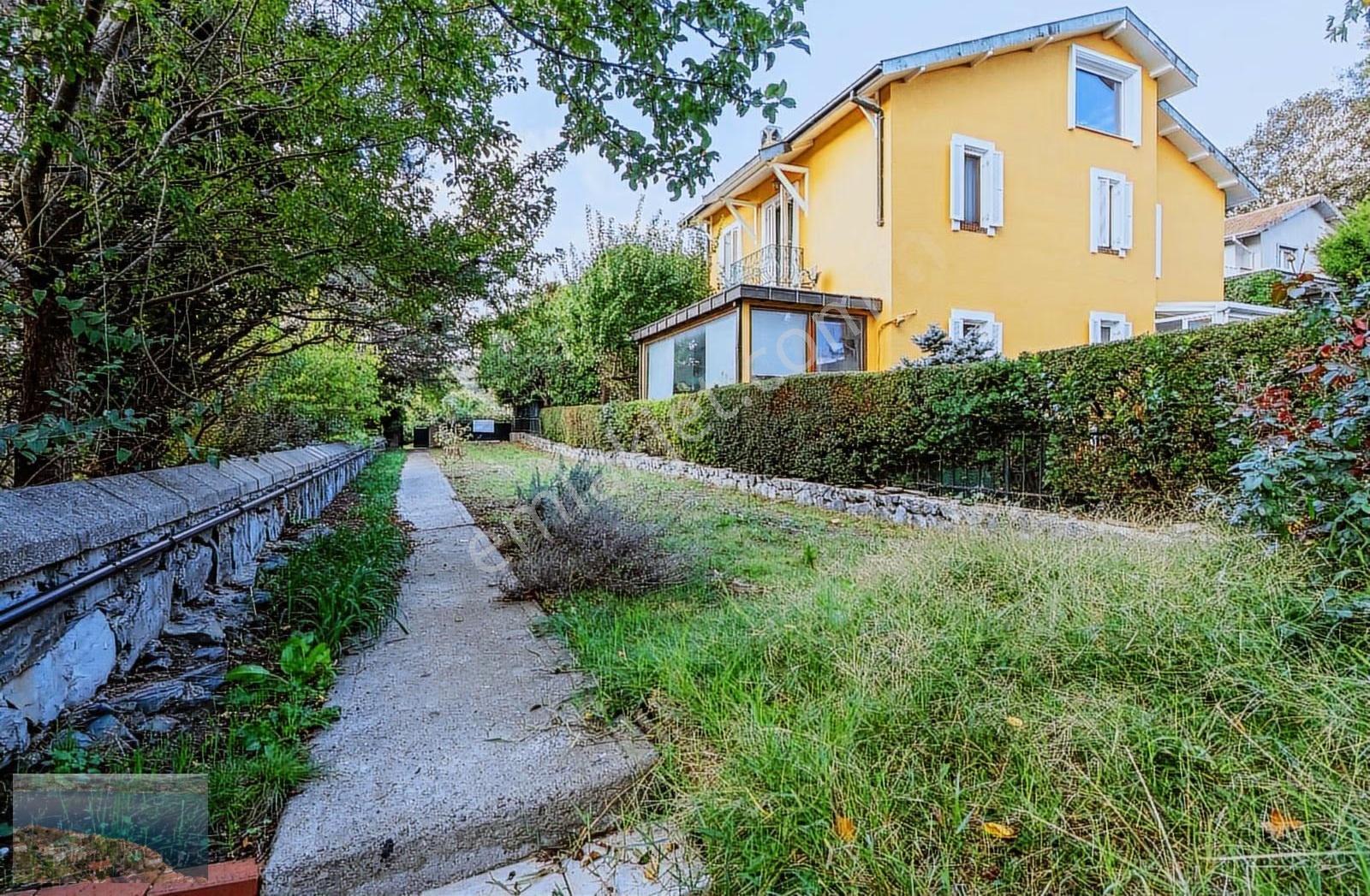 Zekeriyaköy'de Eşsiz Konumda Garanti Koza Villası 803m2 Arsalı - Görsel 25