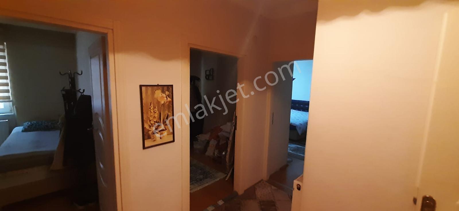 Acil! Fiyat Düştü Şehir Merkezinde Unkapanında Satılık 3+1 Daire - Görsel 4
