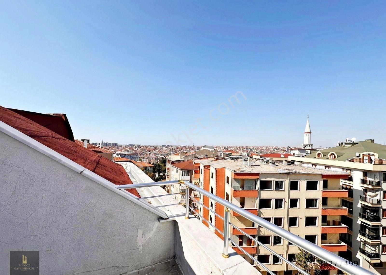 Tokgöz'den Siyavuşpaşa'da Köşe Tek Daire Üzeri Çift Girişli 6+2 - Görsel 24