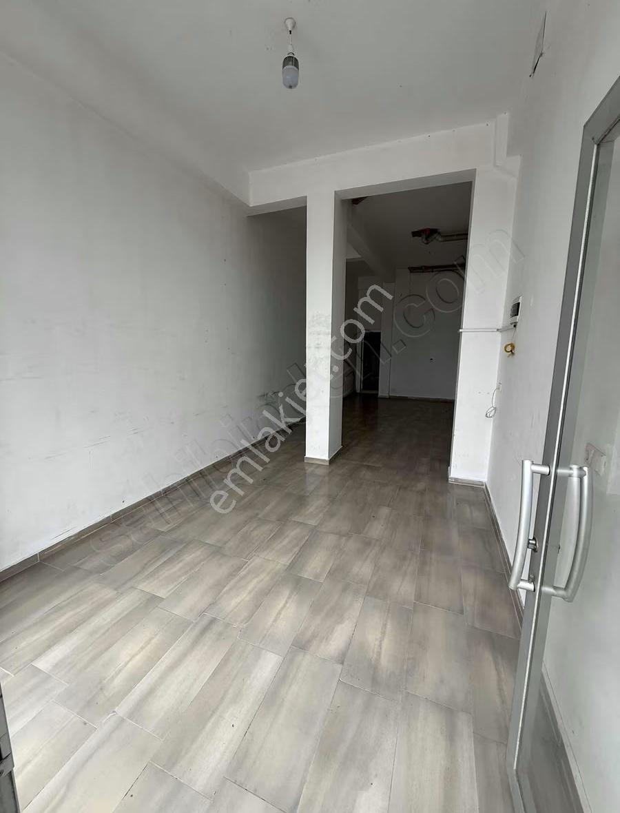 Yorulmaz Gayrimenkulden Ring Yolunda Kiralık Dükkan - Görsel 3