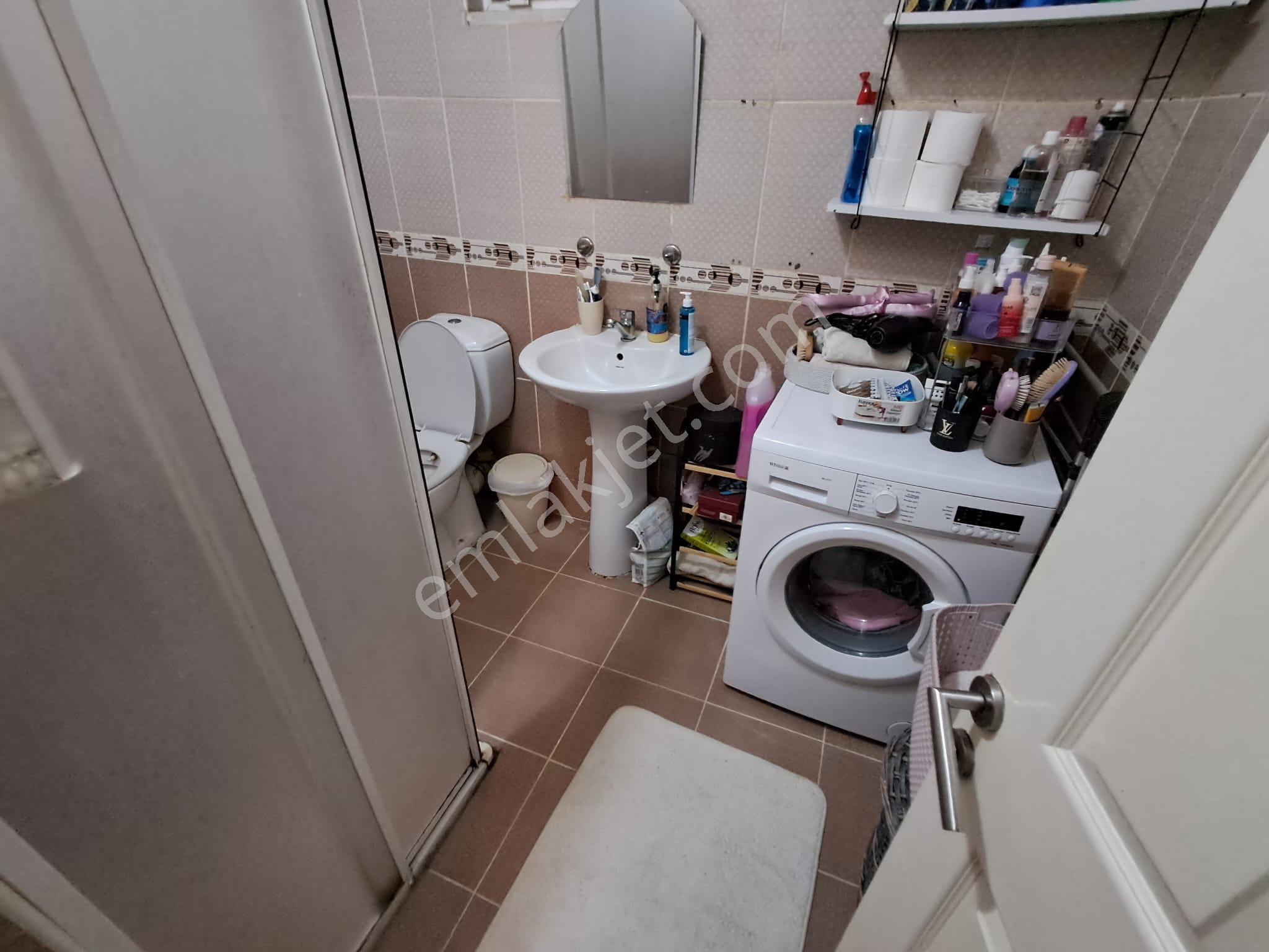 Ataşehir Kayışdağında Recai Caddesinde 45m2 1+1 Giriş Daire - Görsel 8