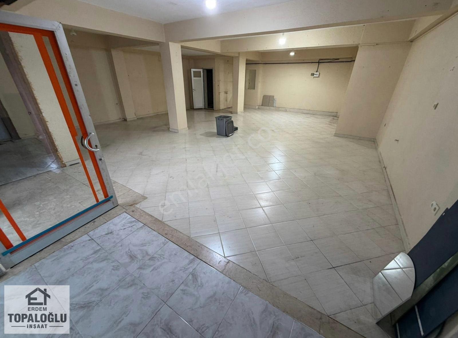 Yeni Dolmuş Güzergahı Barbaros Cd İşlek & 200 M2 Fırsat Dükkan - Görsel 3