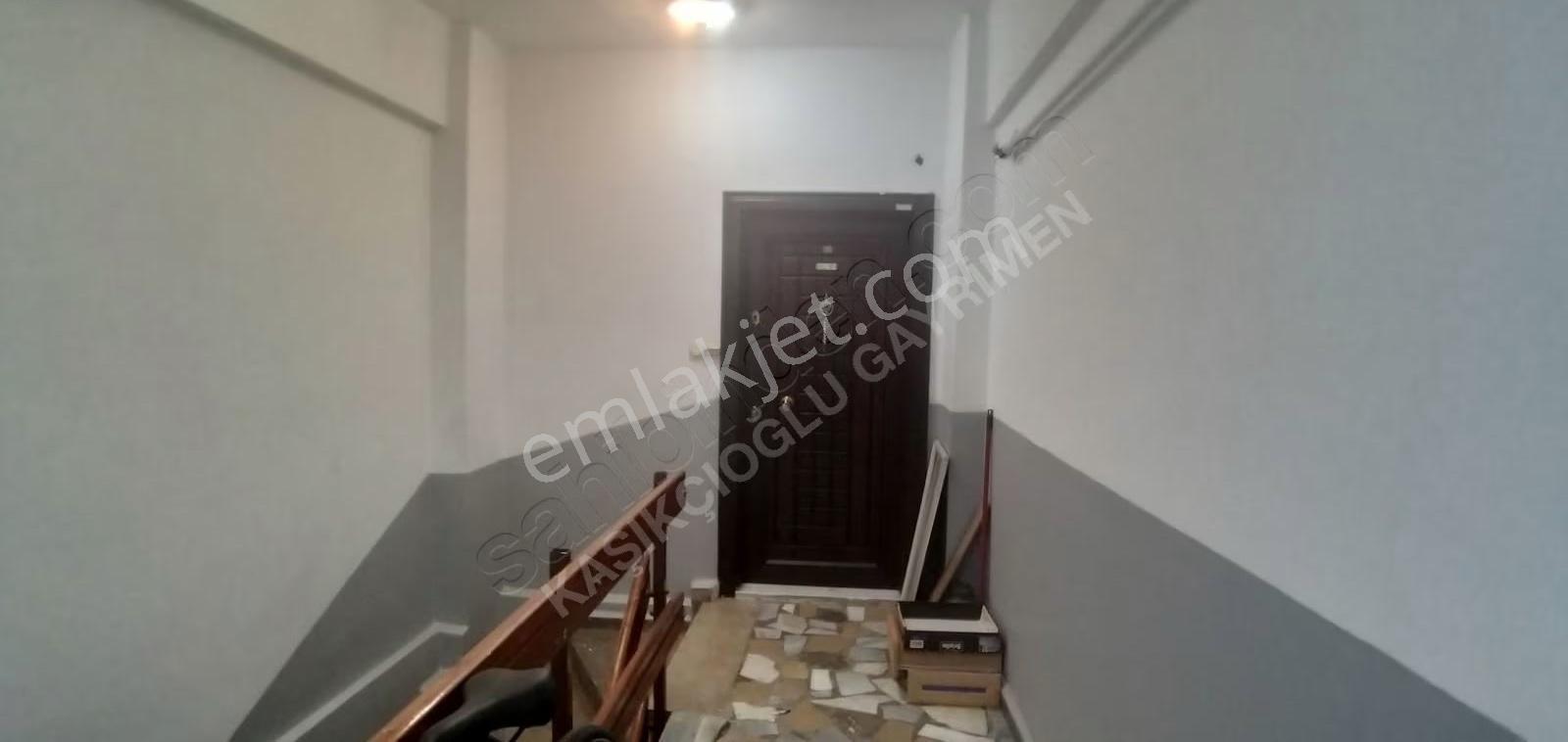 Pendik Çarşıda 3+1 Kiralık Daire - Görsel 8